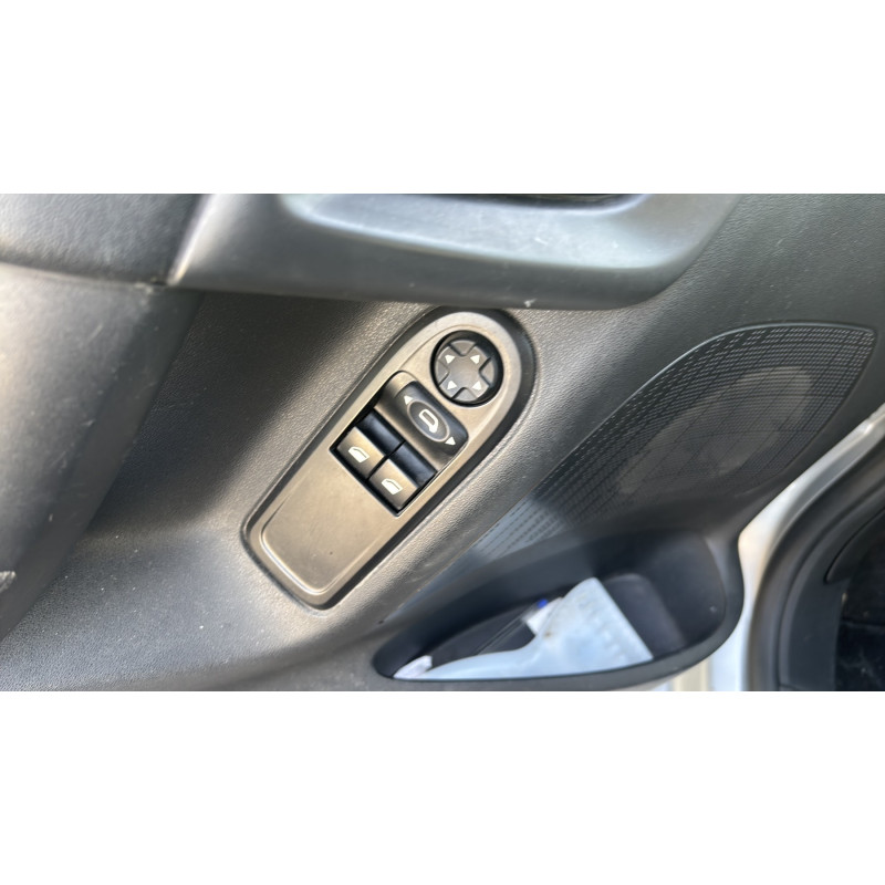 Custode avant gauche (porte) CITROEN C3 2 Photo n°20