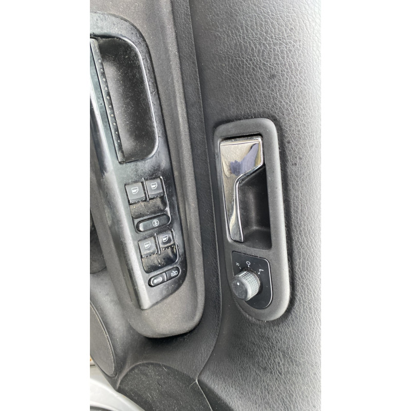 Leve vitre electrique avant droit VOLKSWAGEN GOLF 4 Photo n°14