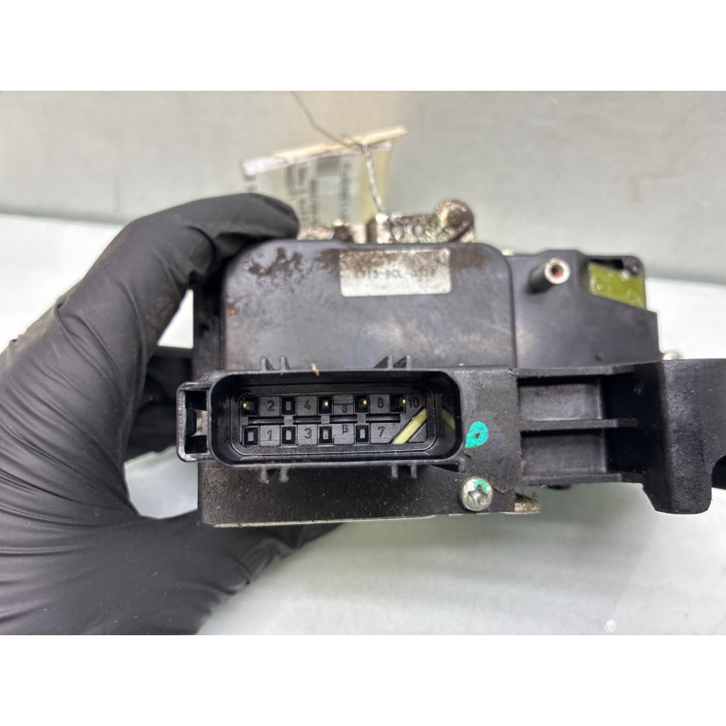 Serrure arriere droit FORD FIESTA 5 Photo n°1