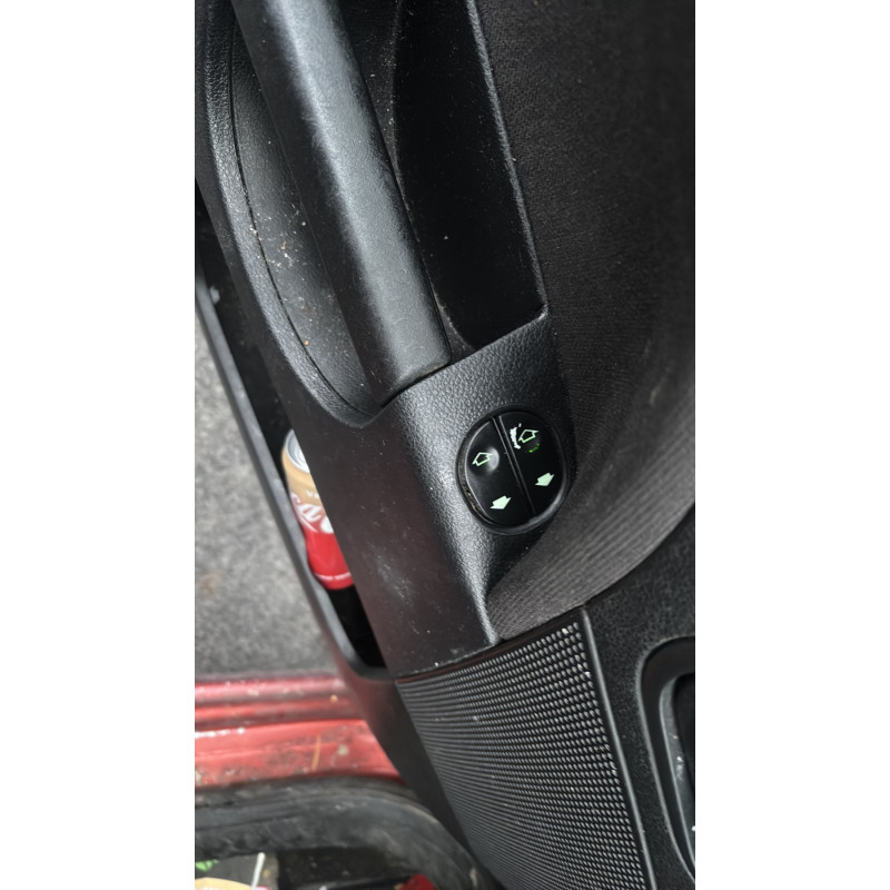 Serrure arriere droit FORD FIESTA 5 Photo n°14