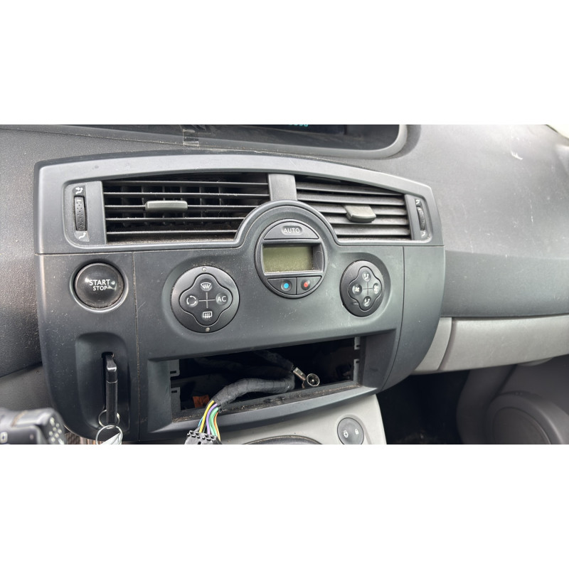 Feu arriere principal droit (feux) RENAULT SCENIC 2 Photo n°20
