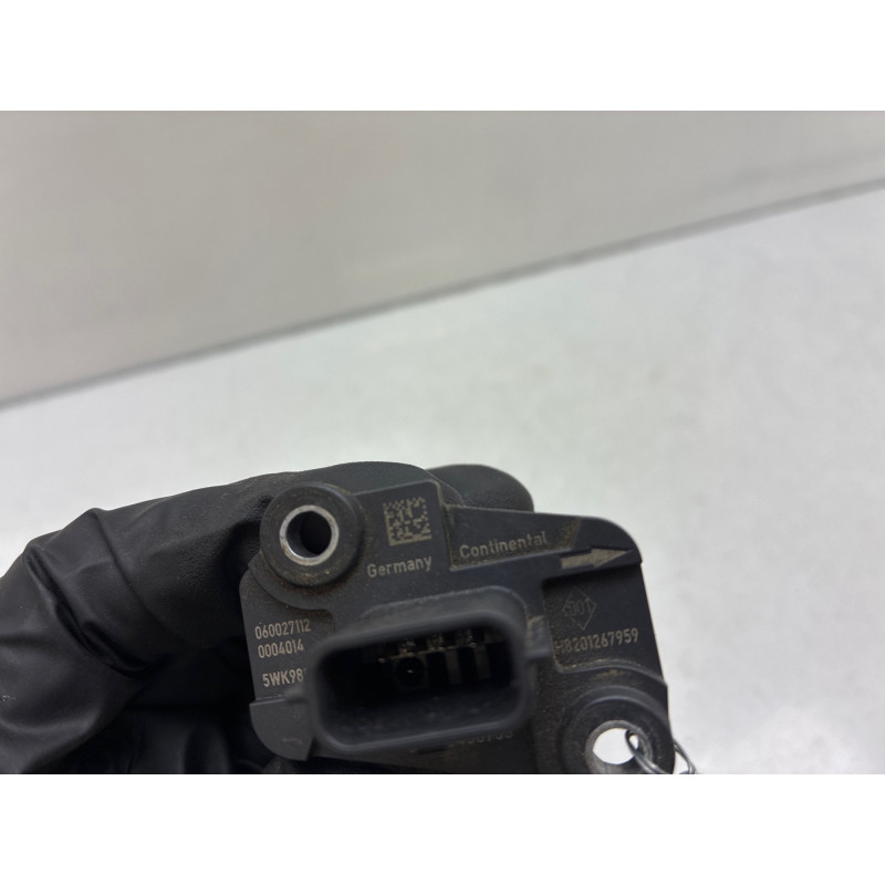 Debitmetre RENAULT MASTER 3 Photo n°1