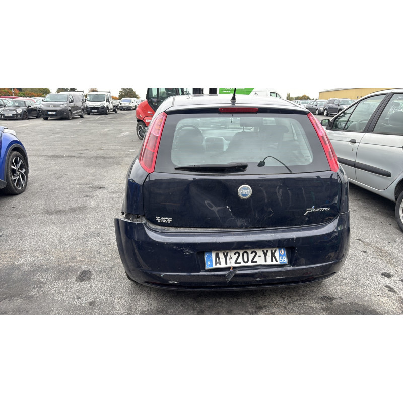Feu arriere principal droit (feux) FIAT GRANDE PUNTO Photo n°8