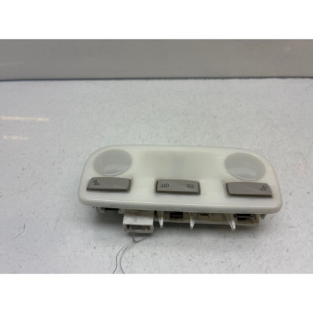 Eclairage de plafonnier RENAULT CAPTUR 1