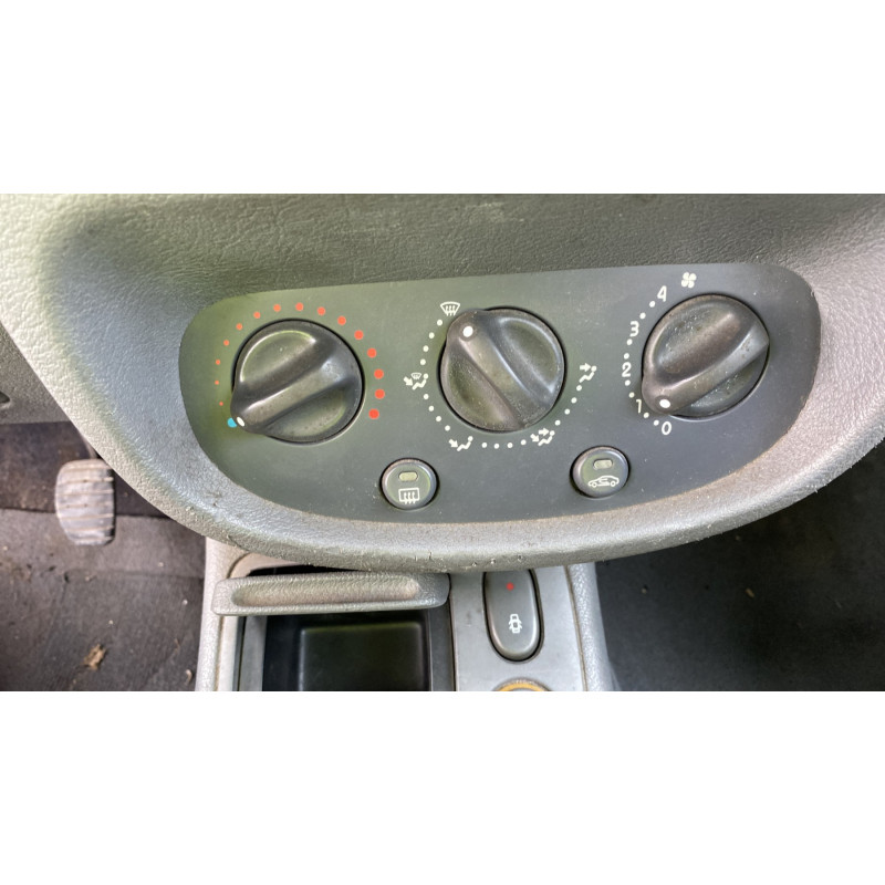 Boitier air bag RENAULT CLIO 2 Photo n°20