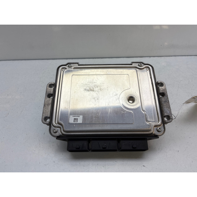 Calculateur moteur RENAULT GRAND SCENIC 2 Photo n°2