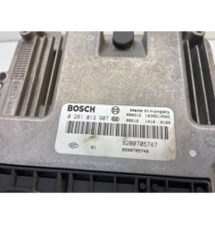 Calculateur moteur RENAULT GRAND SCENIC 2