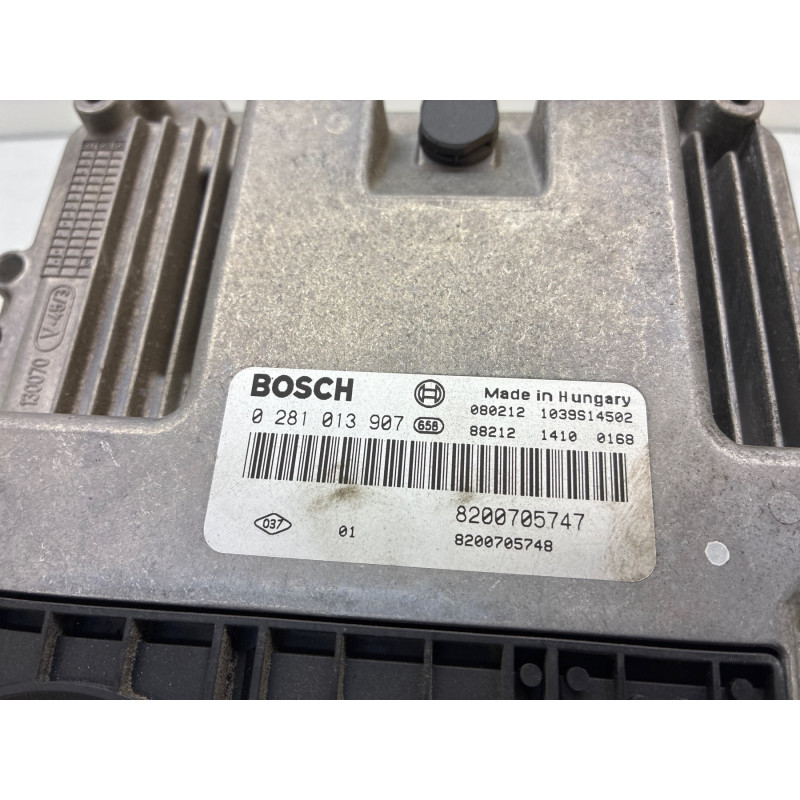 Calculateur moteur RENAULT GRAND SCENIC 2 Photo n°3