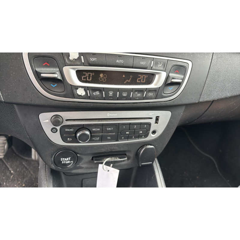 Antenne RENAULT MEGANE 3 Photo n°3
