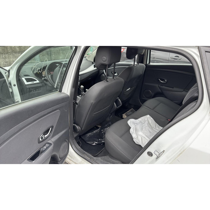 Antenne RENAULT MEGANE 3 Photo n°7