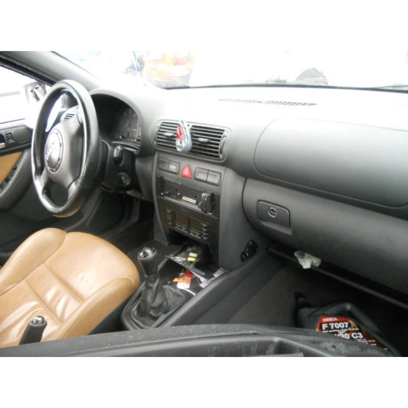 Retroviseur droit AUDI A3 1 Photo n°8