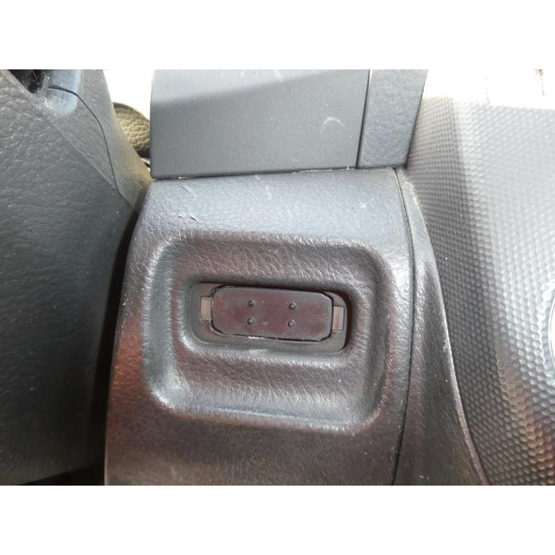 Bouton de demarrage TOYOTA COROLLA VERSO 2 Photo n°11