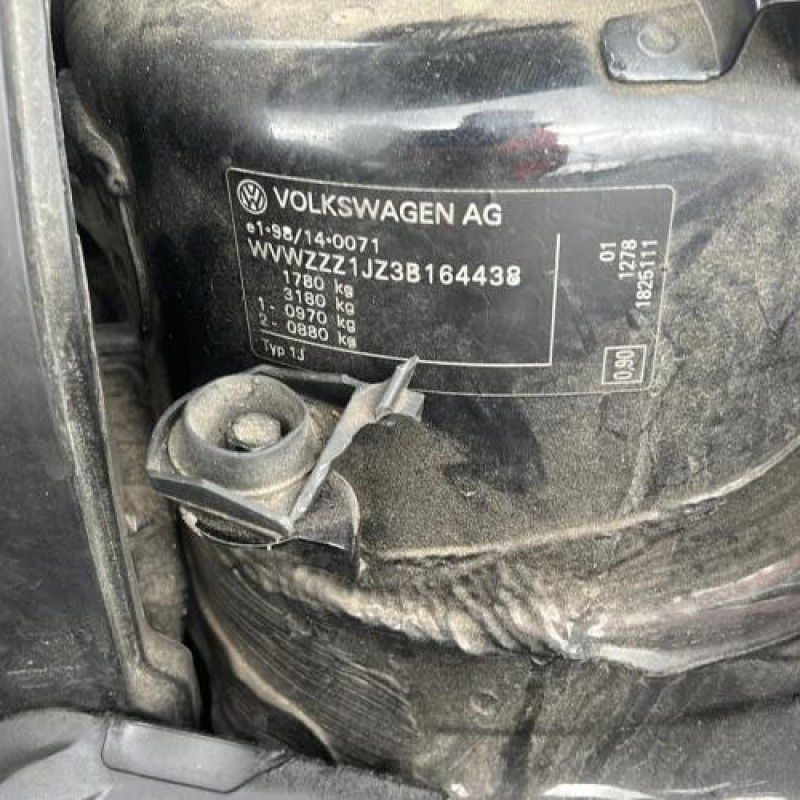 Serrure avant droit VOLKSWAGEN GOLF 4 Photo n°5