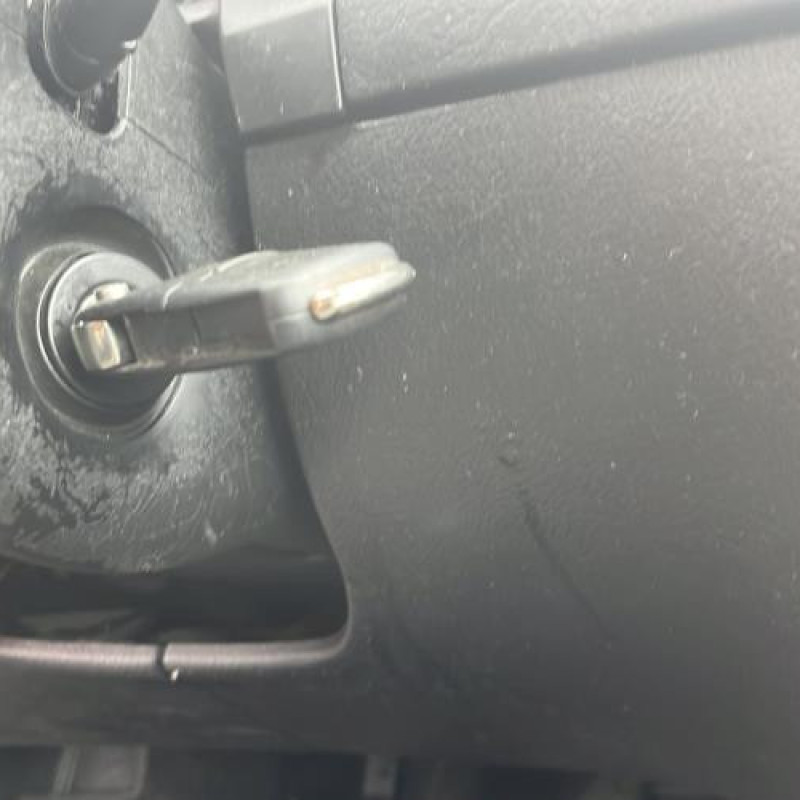 Serrure avant droit VOLKSWAGEN GOLF 4 Photo n°8