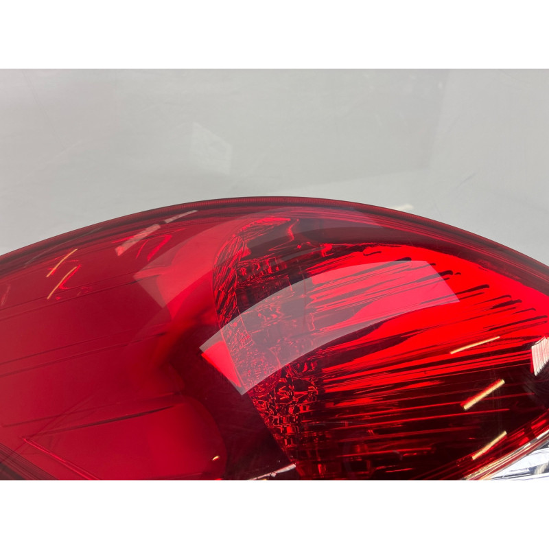 Feu arriere principal gauche (feux) HYUNDAI I 20 1 Photo n°2