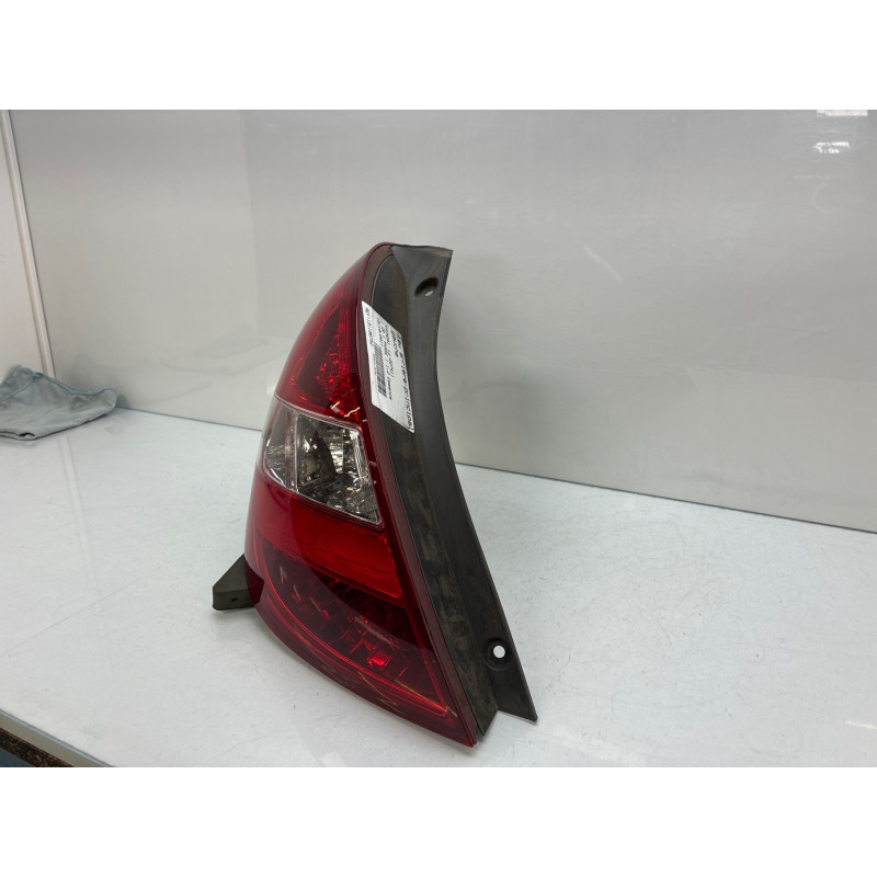 Feu arriere principal gauche (feux) HYUNDAI I 20 1 Photo n°3