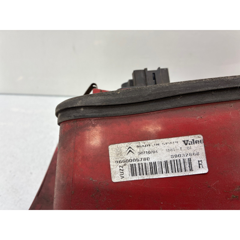 Feu arriere principal droit (feux) CITROEN XSARA PICASSO Photo n°4