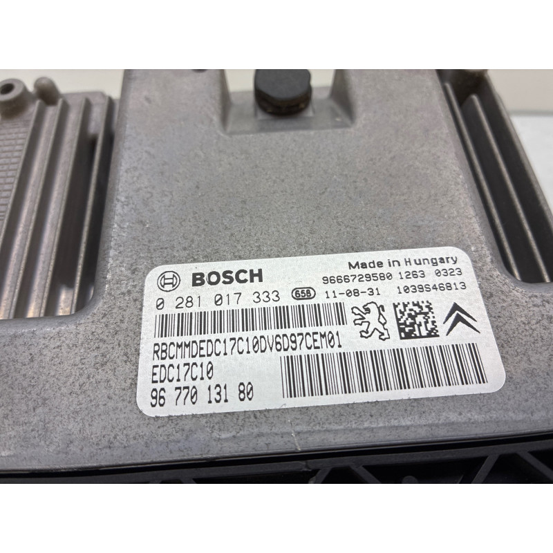 Calculateur moteur PEUGEOT 308 1 SW Photo n°3