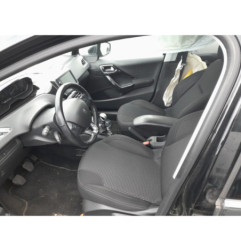 Ecran GPS PEUGEOT 208 1