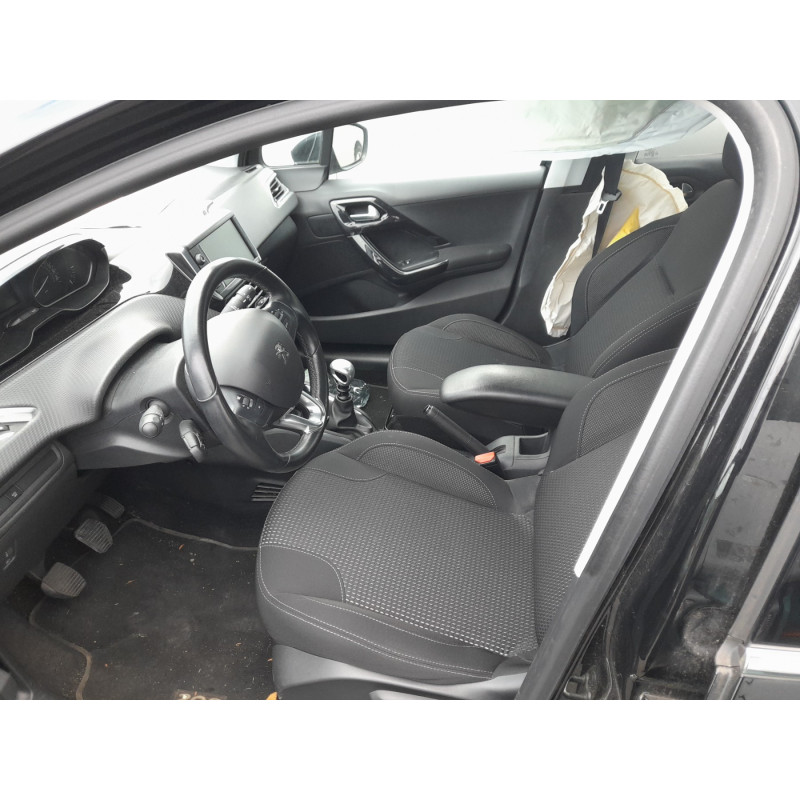 Ecran GPS PEUGEOT 208 1 Photo n°11