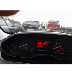 Ecran GPS PEUGEOT 208 1