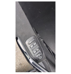 Ecran GPS PEUGEOT 208 1