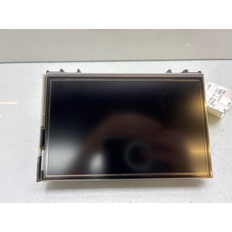 Ecran GPS PEUGEOT 208 1 Photo n°4
