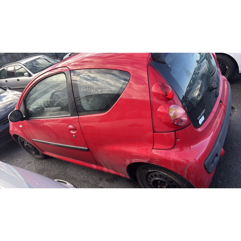Bouton de coffre PEUGEOT 107 Photo n°20