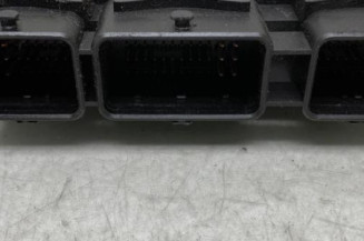 Calculateur moteur RENAULT GRAND SCENIC 2