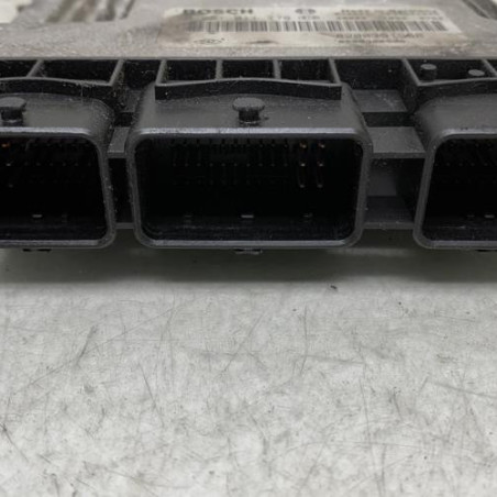Calculateur moteur RENAULT GRAND SCENIC 2