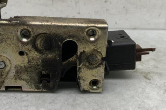 Serrure avant droit CITROEN SAXO
