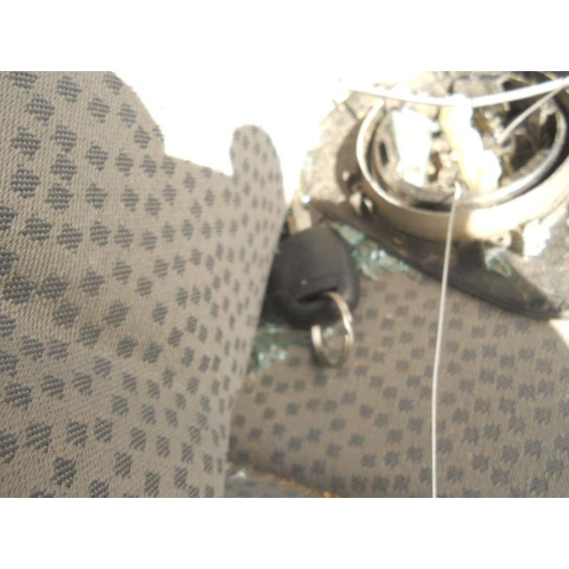 Compresseur clim RENAULT CLIO 2 Photo n°8