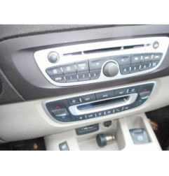 Vitre avant gauche RENAULT SCENIC 3