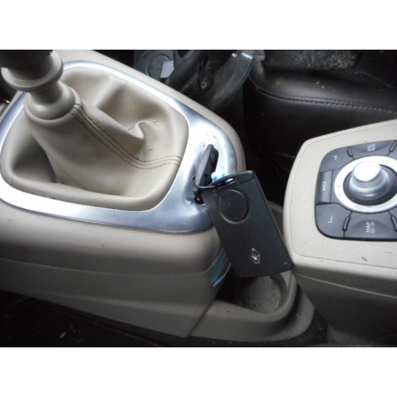 Vitre avant gauche RENAULT SCENIC 3 Photo n°7