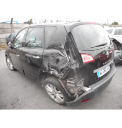 Vitre arriere droit RENAULT SCENIC 3