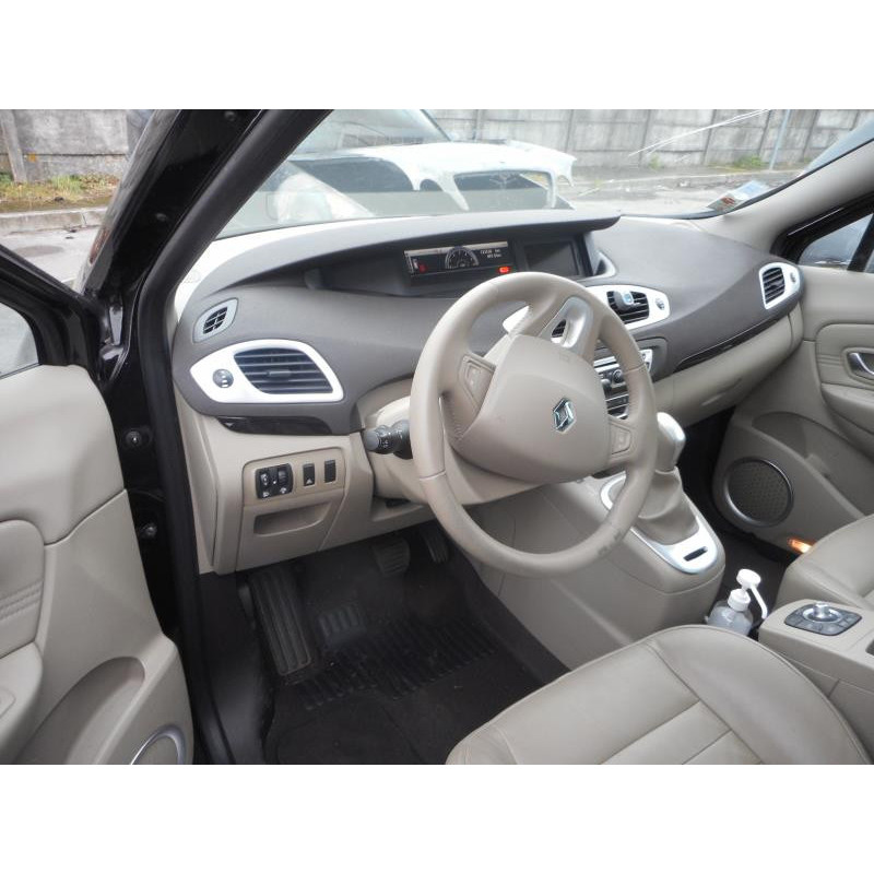 Vitre arriere droit RENAULT SCENIC 3 Photo n°5