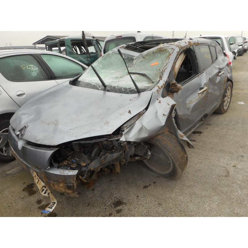 Vitre arriere droit RENAULT MEGANE 3 Photo n°1