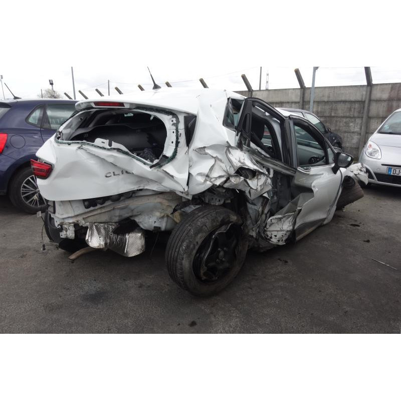 Vitre arriere gauche RENAULT CLIO 4 Photo n°3