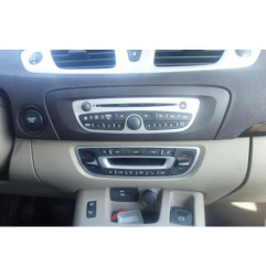 Custode avant gauche (porte) RENAULT GRAND SCENIC 3
