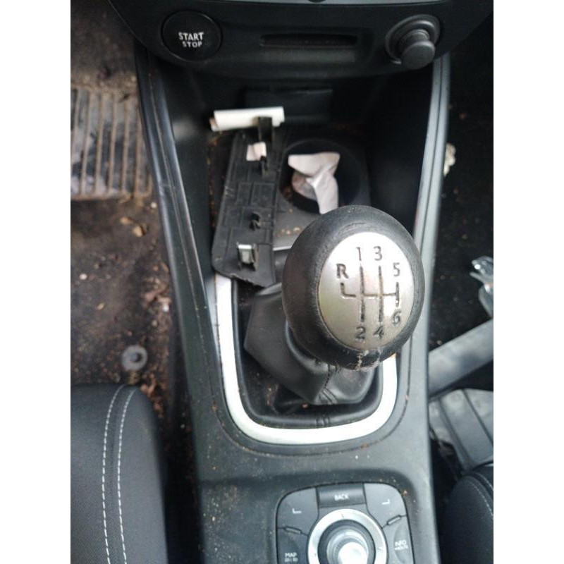 Porte avant gauche RENAULT MEGANE 3 Photo n°20