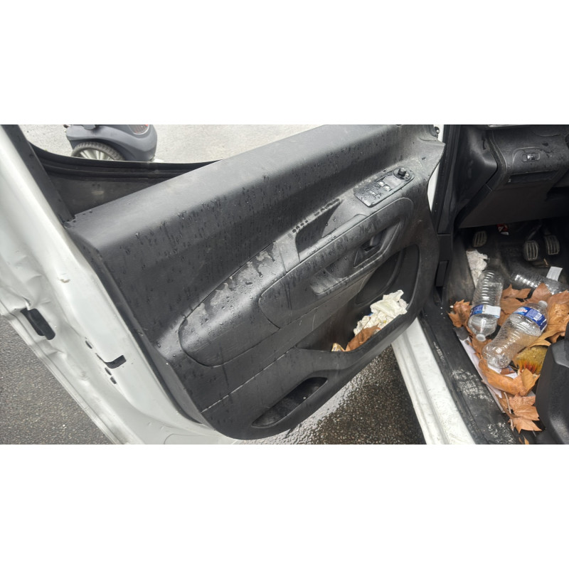 Leve vitre electrique avant droit PEUGEOT PARTNER 3 Photo n°16