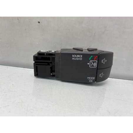 Commande autoradio DACIA DUSTER 1