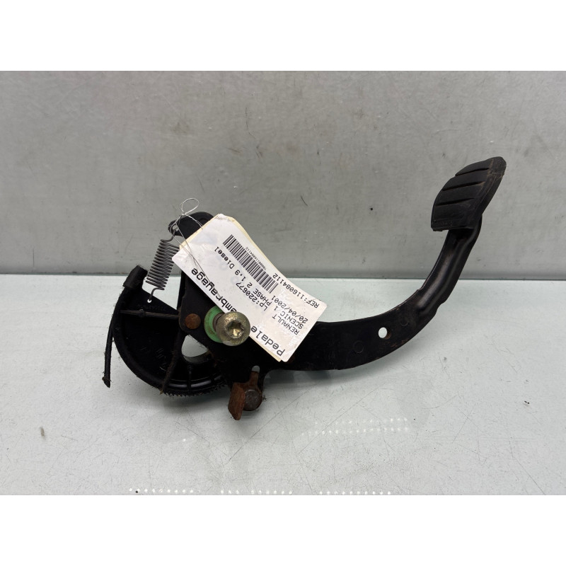 Pedale d'embrayage RENAULT SCENIC 1 Photo n°1