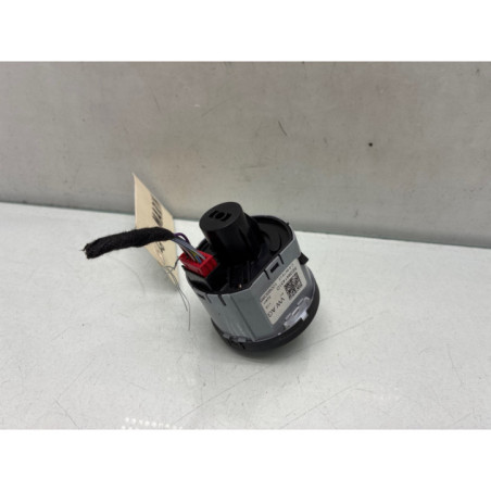 Commande de phare SKODA OCTAVIA 3