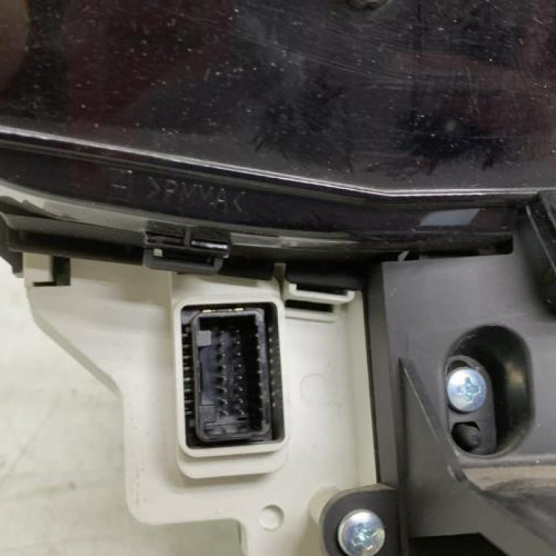 Compteur TOYOTA YARIS 2 Photo n°3