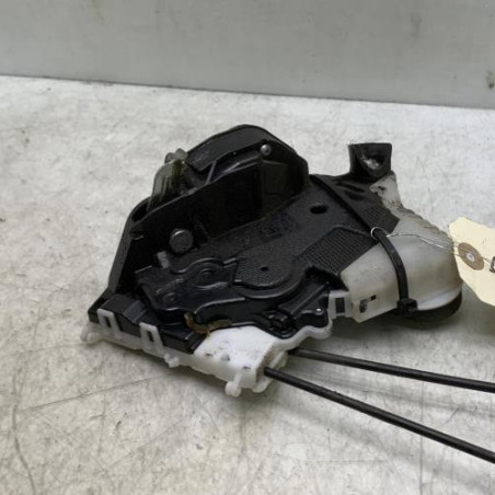 Serrure avant droit TOYOTA YARIS 2