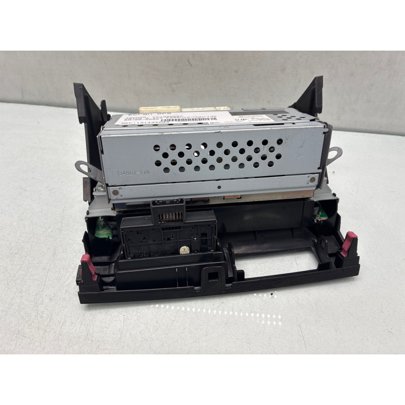 Ecran GPS TOYOTA PRIUS 2 Photo n°1