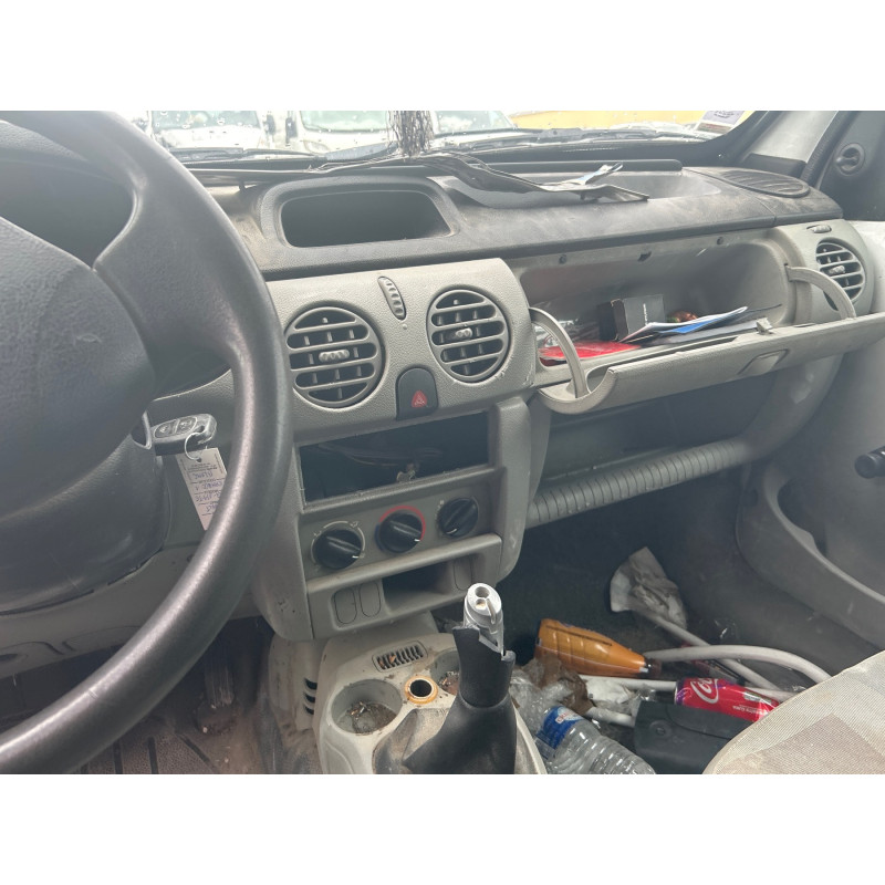 Vitre avant gauche RENAULT KANGOO 1 Photo n°16