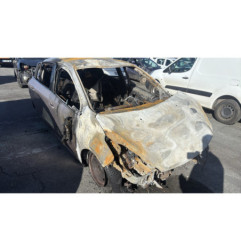 Pare boue arriere droit PEUGEOT 208 1
