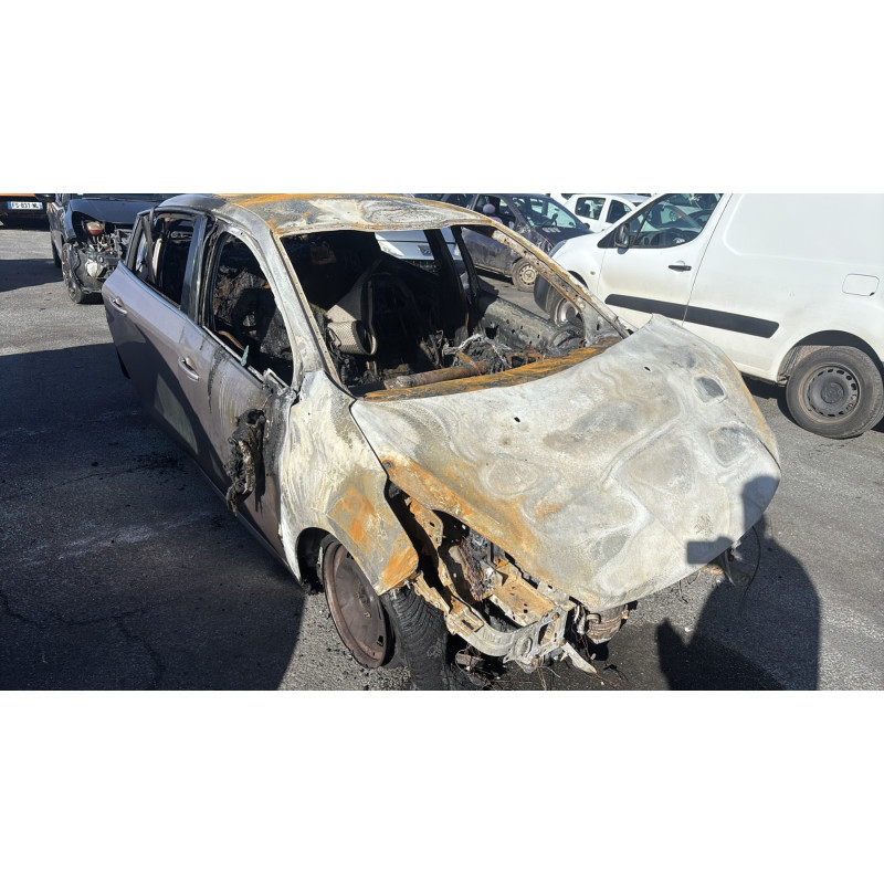 Pare boue arriere gauche PEUGEOT 208 1 Photo n°6